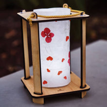 Load image into Gallery viewer, Nature Walk Lantern Science Kit for Kids