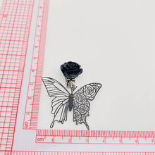 Load image into Gallery viewer, Butterfly Ear Clip
