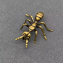Load image into Gallery viewer, Brass Ant Desktop Decoration
