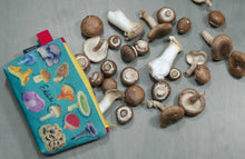 Load image into Gallery viewer, Mushroom Zipper Bag
