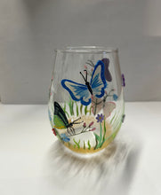 Load image into Gallery viewer, Butterfly Stemless Glass
