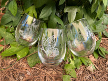 Load image into Gallery viewer, Butterfly Stemless Glass
