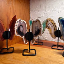 Load image into Gallery viewer, Butterfly Shaped Crystals - Agate
