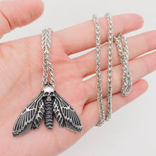 Load image into Gallery viewer, Deathhead hawk Necklace
